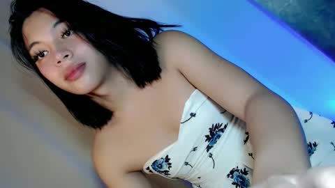 Snapshot of sexlovergirl_soffy chatting on March 6, 11:09 pm call me sofia online show from March 6, 11:09 pm