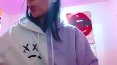 Snapshot of sexmilkdirty chatting on December 4, 3:59 am sexmilkdirty online show from December 4, 3:59 am