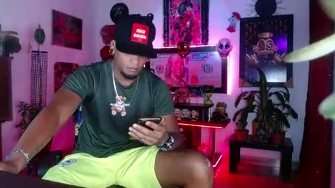 Aharon  ravelo online show from June 11, 7:28 am
