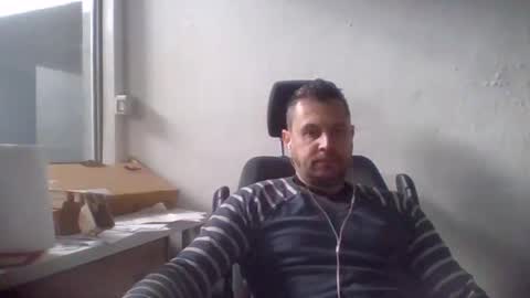 Snapshot of sexoatope79 chatting on January 9, 10:52 am sexoatope79 online show from January 9, 10:52 am