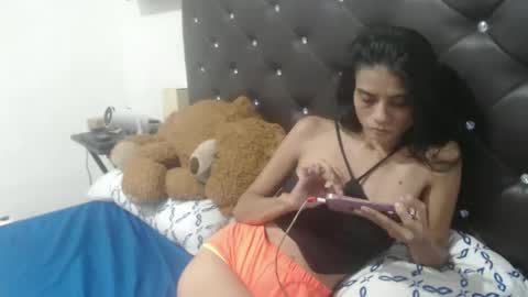 Snapshot of sexopuro3 chatting on January 13, 2:32 pm anny online show from January 13, 2:32 pm