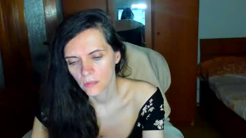 sexqueen1111 online show from October 12, 7:46 pm