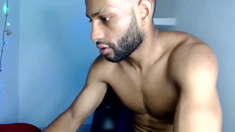 Snapshot of sexseason777 chatting on March 29, 6:52 pm STIIV G online show from March 29, 6:52 pm