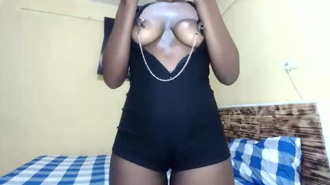 Snapshot of sextgoddessx chatting on March 18, 5:10 am sextgoddessx online show from March 18, 5:10 am