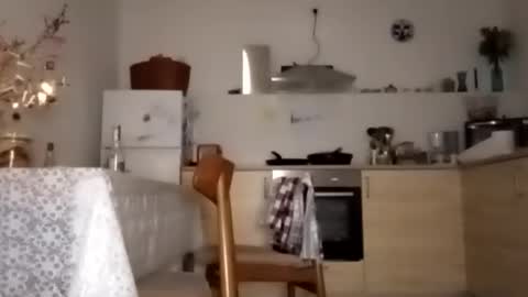 Verona online show from December 17, 4:07 am