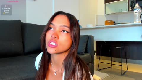 Andrea online show from January 13, 4:45 pm