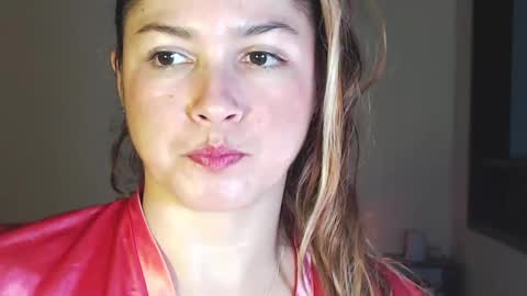 Snapshot of sexwwoman chatting on December 26, 11:57 pm CHIARA online show from December 26, 11:57 pm