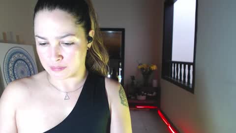Snapshot of sexwwoman chatting on March 7, 10:32 pm CHIARA online show from March 7, 10:32 pm