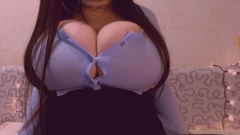 Julia online show from February 18, 6:26 pm