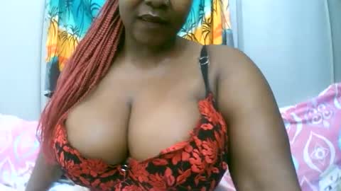 Snapshot of sexxi_ebony chatting on January 17, 9:14 am sexxi_ebony online show from January 17, 9:14 am