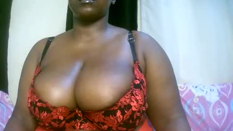 sexxi_ebony online show from March 12, 12:28 am