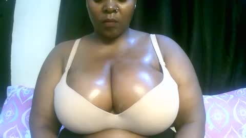Snapshot of sexxi_ebony chatting on April 30, 11:16 am sexxi_ebony online show from April 30, 11:16 am