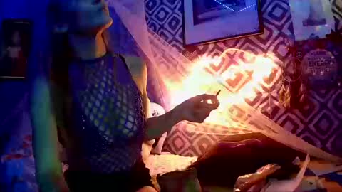 Leeah CloudZzz online show from October 16, 7:59 pm