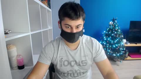 Tommy online show from December 26, 3:42 pm