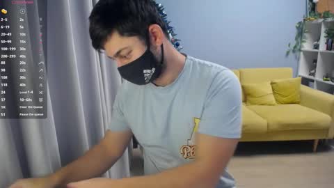 Snapshot of sexxxdickbig chatting on January 6, 11:03 am Tommy online show from January 6, 11:03 am