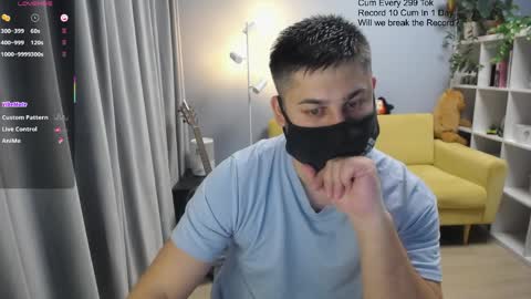 Tommy online show from April 3, 8:07 pm