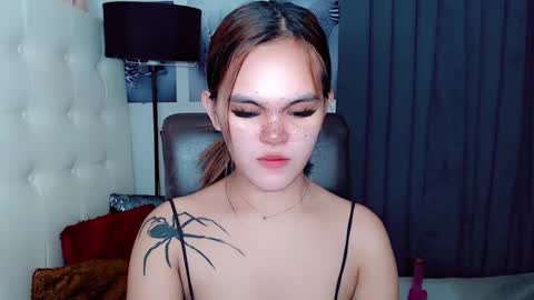 sexxxy_caroline online show from December 7, 11:40 am