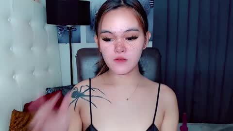 sexxxy_caroline online show from December 15, 11:55 am