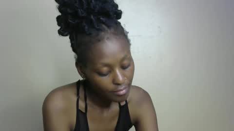 Snapshot of sexxy_bum23 chatting on February 6, 1:05 am sexxy bum online show from February 6, 1:05 am