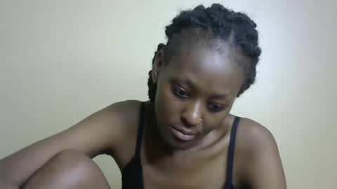 Snapshot of sexxy_bum23 chatting on February 12, 1:19 am sexxy bum online show from February 12, 1:19 am