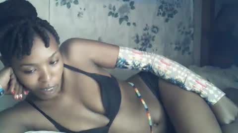 sexxy_curvy23 online show from February 25, 10:14 am