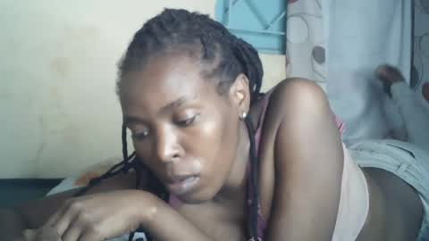 sexxy_curvy23 online show from June 30, 6:09 pm