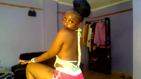 sexxy_daisyy online show from July 6, 12:24 pm