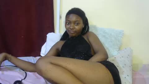 Snapshot of sexxy_divaa chatting on April 23, 10:36 am vicky online show from April 23, 10:36 am