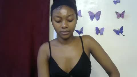 Snapshot of sexxy_divaa chatting on May 3, 9:15 am vicky online show from May 3, 9:15 am