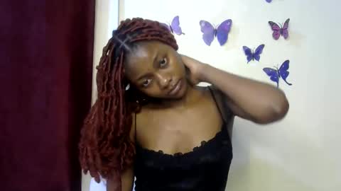 Snapshot of sexxy_divaa chatting on May 22, 6:20 am vicky online show from May 22, 6:20 am