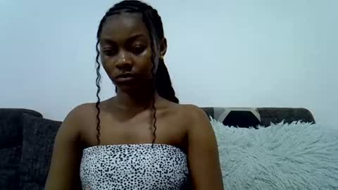 Snapshot of sexxy_divaa chatting on June 16, 7:16 pm vicky online show from June 16, 7:16 pm