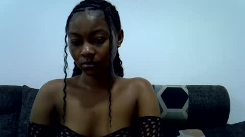Snapshot of sexxy_divaa chatting on June 17, 11:01 am vicky online show from June 17, 11:01 am