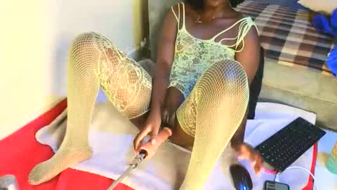 sexxy mariana online show from January 12, 3:34 am