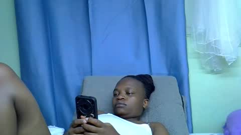 Snapshot of sexxybuttie chatting on May 11, 2:45 pm African Queen online show from May 11, 2:45 pm