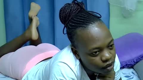 Snapshot of sexxybuttie chatting on May 13, 1:14 am African Queen online show from May 13, 1:14 am