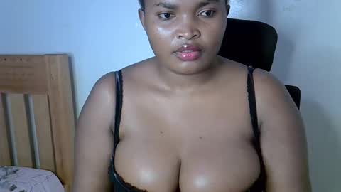 sexxyebony254 online show from February 5, 8:02 pm