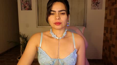 Snapshot of sexxylady__ chatting on January 15, 11:00 am Angie online show from January 15, 11:00 am