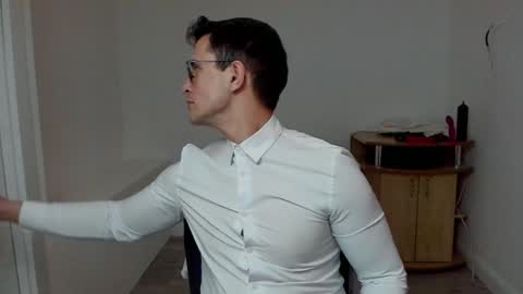 Snapshot of sexxymuscles4u chatting on January 20, 11:56 am Sexxymuscles4U online show from January 20, 11:56 am