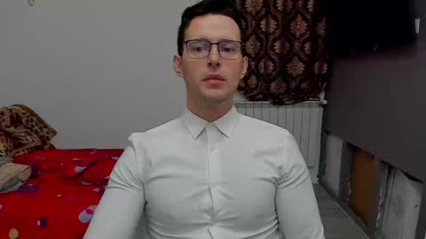 Snapshot of sexxymuscles4u chatting on January 27, 7:45 am Sexxymuscles4U online show from January 27, 7:45 am