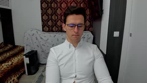 Snapshot of sexxymuscles4u chatting on March 11, 10:07 am Sexxymuscles4U online show from March 11, 10:07 am
