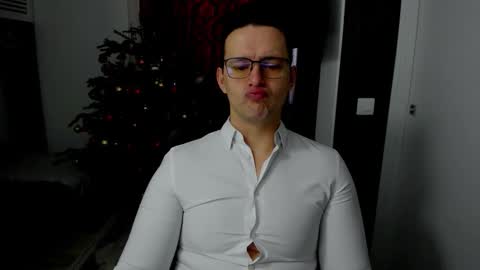 Sexxymuscles4U online show from January 13, 7:24 am