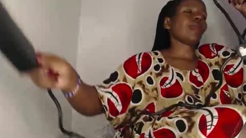 sexxywide ebony online show from May 3, 6:47 pm