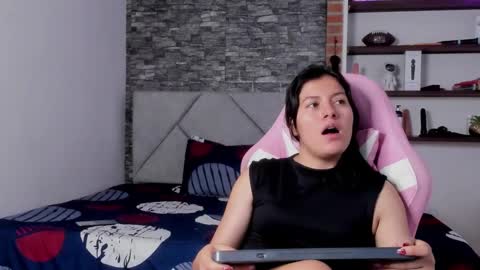 Sexxy-Couple online show from February 26, 6:23 am