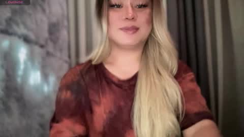 Snapshot of sexy_and_iknewit chatting on March 5, 1:34 am BREANNA online show from March 5, 1:34 am