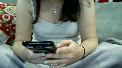 Snapshot of sexy_angelin4 chatting on January 14, 2:08 am Angelina Spencer online show from January 14, 2:08 am