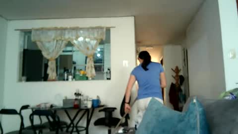 Snapshot of sexy_angelin4 chatting on February 12, 6:30 pm Angelina Spencer online show from February 12, 6:30 pm
