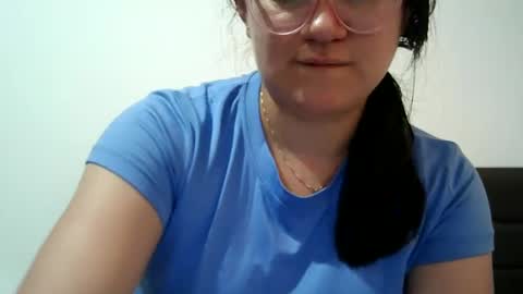 Snapshot of sexy_angelin4 chatting on February 12, 9:54 pm Angelina Spencer online show from February 12, 9:54 pm