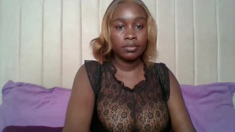 sexy_ari2 online show from December 2, 7:03 am