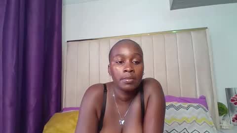 Snapshot of sexy_ari2 chatting on May 4, 8:10 am sexy_ari2 online show from May 4, 8:10 am