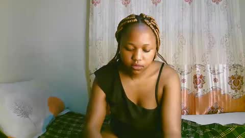 Snapshot of sexy_ariana_2 chatting on September 15, 4:07 pm Ariana online show from September 15, 4:07 pm